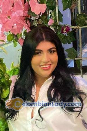 210695 - Andrea Age: 26 - Colombia