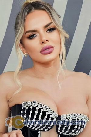 210981 - Simona Age: 32 - Romania