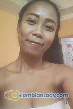 211079 - Chamaiporn Age: 38 - Thailand