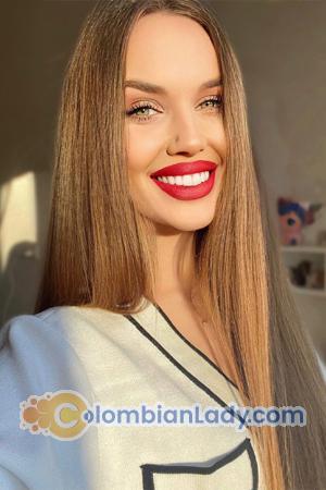 211952 - Anastasia Age: 19 - Ukraine