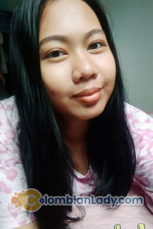 212417 - Somruethai Age: 28 - Thailand