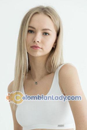 213080 - Anastasiia Age: 20 - Ukraine