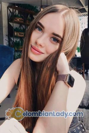 213108 - Julia Age: 22 - Ukraine