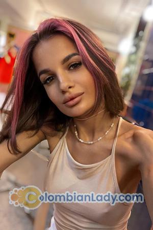 213397 - Christina Age: 26 - Russia