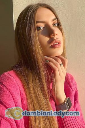 213824 - Anastasiia Age: 18 - Ukraine
