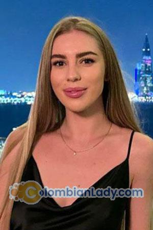 213852 - Anna Age: 23 - Ukraine