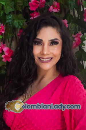 213874 - Yessi Age: 33 - Peru