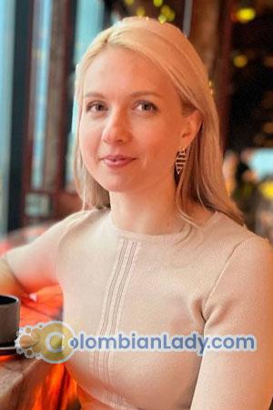 214042 - Viktoria Age: 37 - Russia