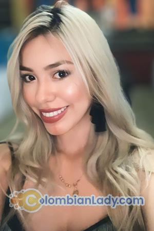 214705 - Valentina Age: 27 - Colombia