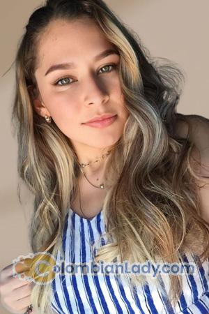 215016 - Angie Age: 24 - Colombia