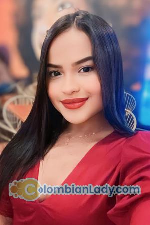 215388 - Angie Age: 28 - Colombia