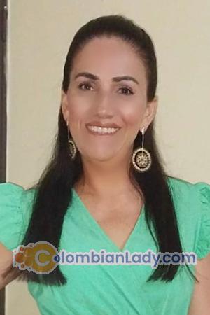 215402 - Helen Age: 47 - Costa Rica