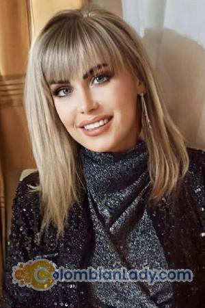 215839 - Anzhella Age: 53 - Spain