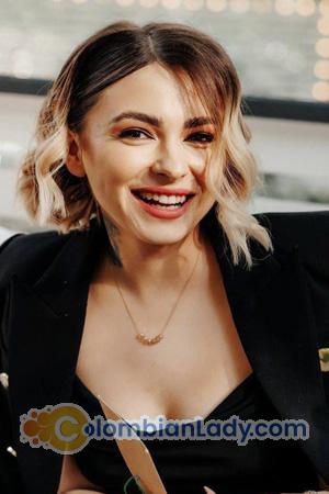 215891 - Alexandra Age: 24 - Moldova