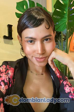 216432 - Yaritza Age: 23 - Colombia