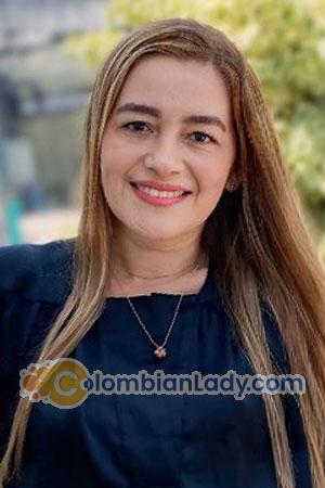 219156 - Karina Age: 43 - Colombia