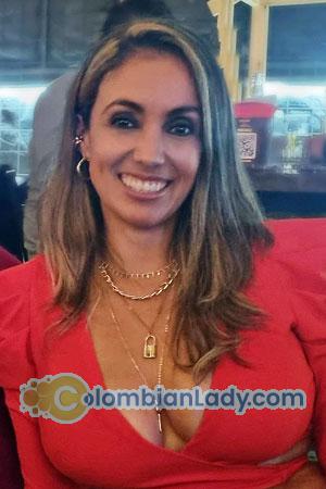 220427 - Marilyn Age: 38 - Costa Rica