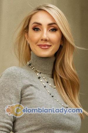 220671 - Alena Age: 42 - Mexico