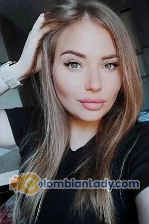 221218 - Alona Age: 30 - Ukraine