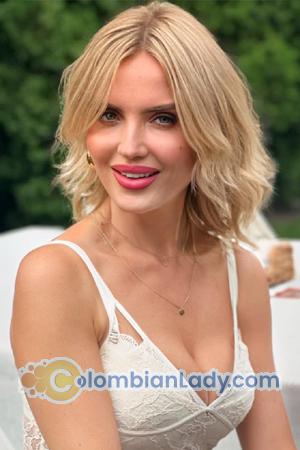 221280 - Lyudmila Age: 43 - Ukraine