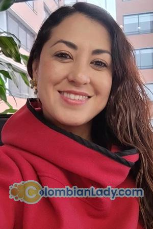 222458 - Yudy Age: 43 - Colombia