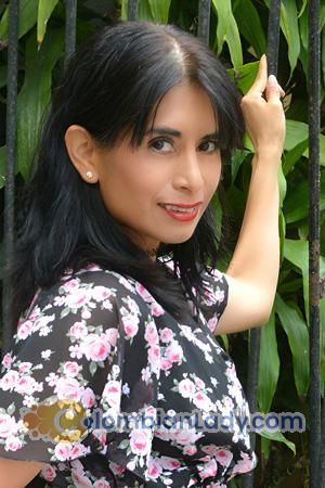 223037 - Elizabeth Age: 44 - Peru