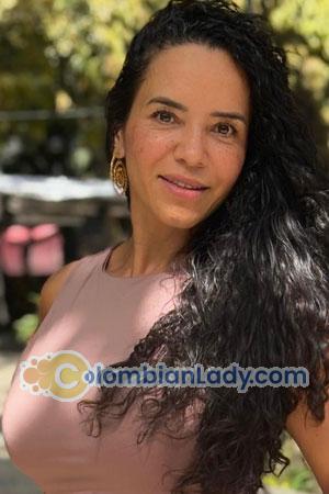 223663 - Paola Age: 48 - Colombia