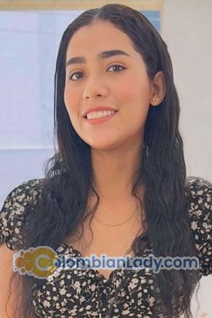 223841 - Laura Age: 30 - Colombia