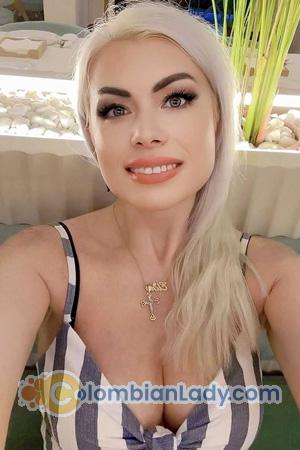 224368 - Elena Age: 42 - Moldova