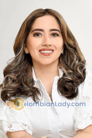 224727 - Laura Age: 38 - Colombia