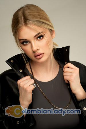 224854 - Anastasiia Age: 20 - Ukraine