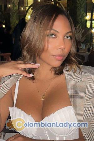 224893 - Andrea Age: 27 - Colombia