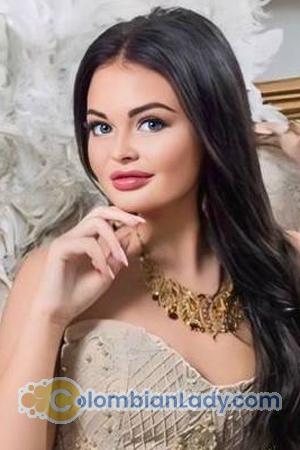 225395 - Viktoriia Age: 33 - Ukraine