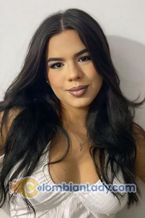 225424 - Alix Age: 22 - Colombia