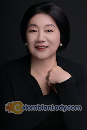 225544 - Samantha Age: 51 - China