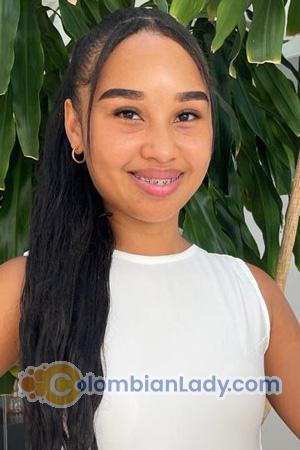 225781 - Mayerlis Age: 23 - Colombia
