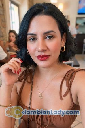 226816 - Iremsy Age: 34 - Colombia