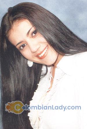 60664 - Bivian Age: 28 - Costa Rica