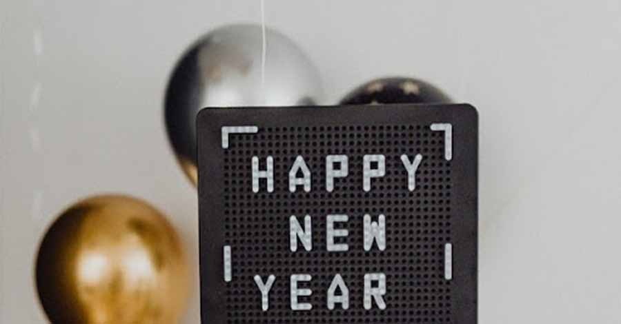 Text saying greeting for the New Year.