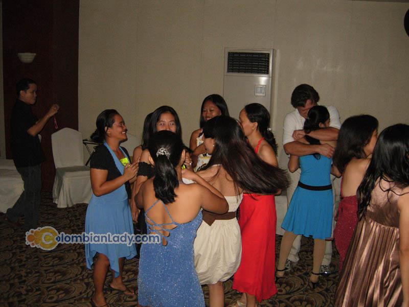 Philippine-Women-9401