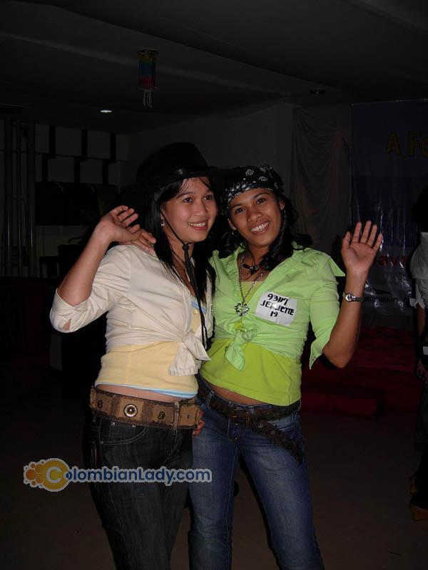 Philippine-Women-8230