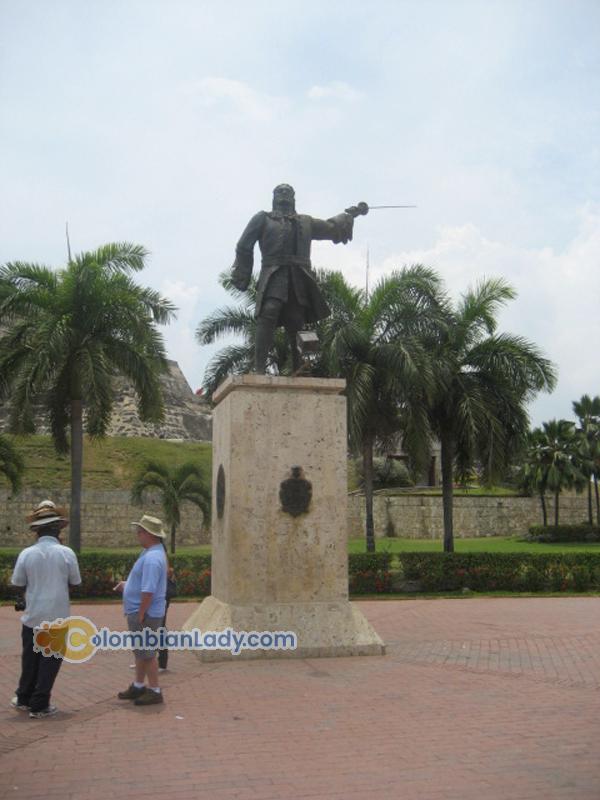 colombian-women-city-tour-3