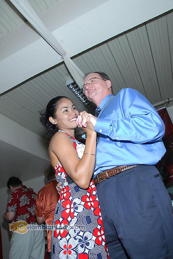 young-filipino-women-058